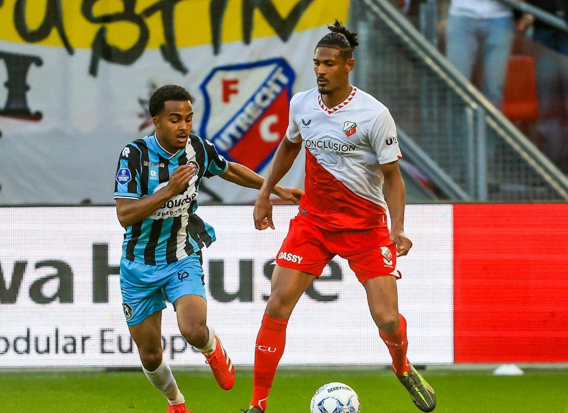 荷甲集结日走向成谜，阿贾克斯再遭质疑，更衣室稳定，年轻球员得到机会的简单介绍