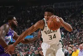 包含清晨密尔沃基雄鹿备战NBA常规赛，主帅复盘细节曝光，震撼外界，赛季目标并未改变的词条