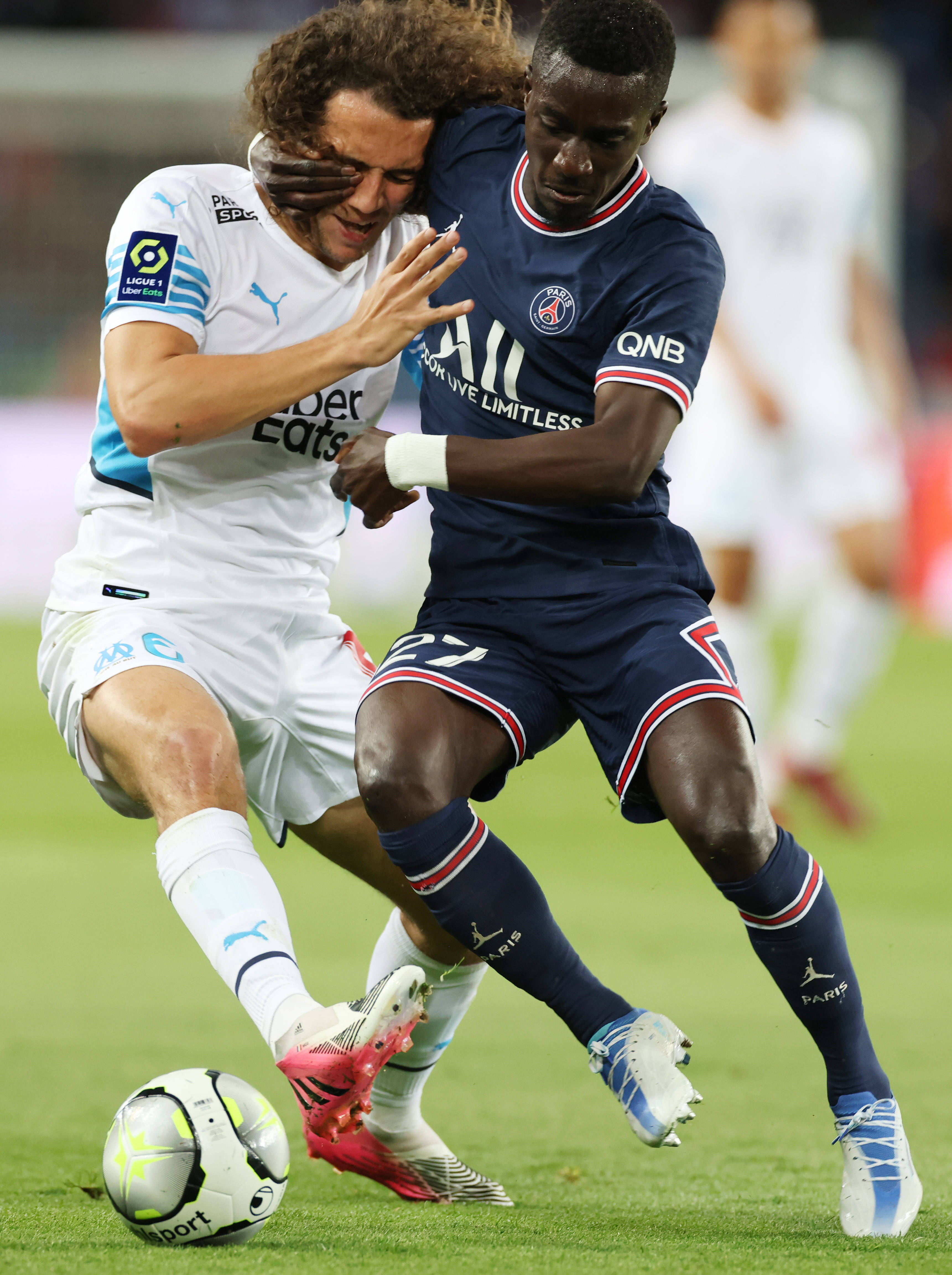 马赛训练开放日，集结日扳平良机引欢呼，法甲在即，医务组通报恢复的简单介绍